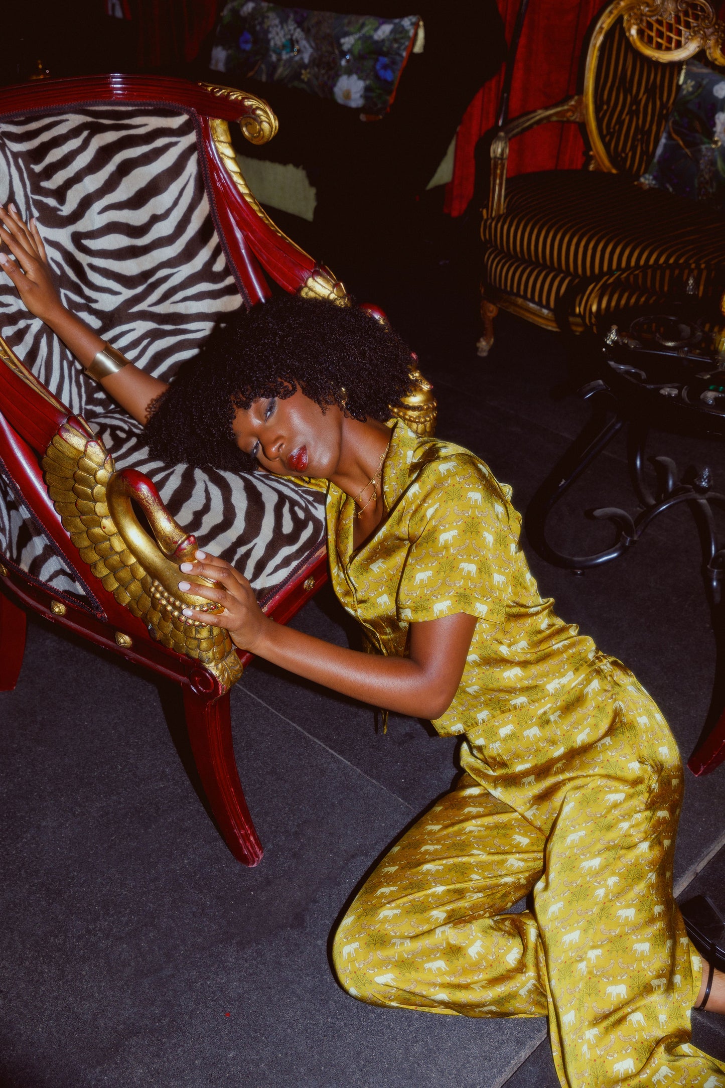 ELEPHANT ENERGY TWO-PIECE SET