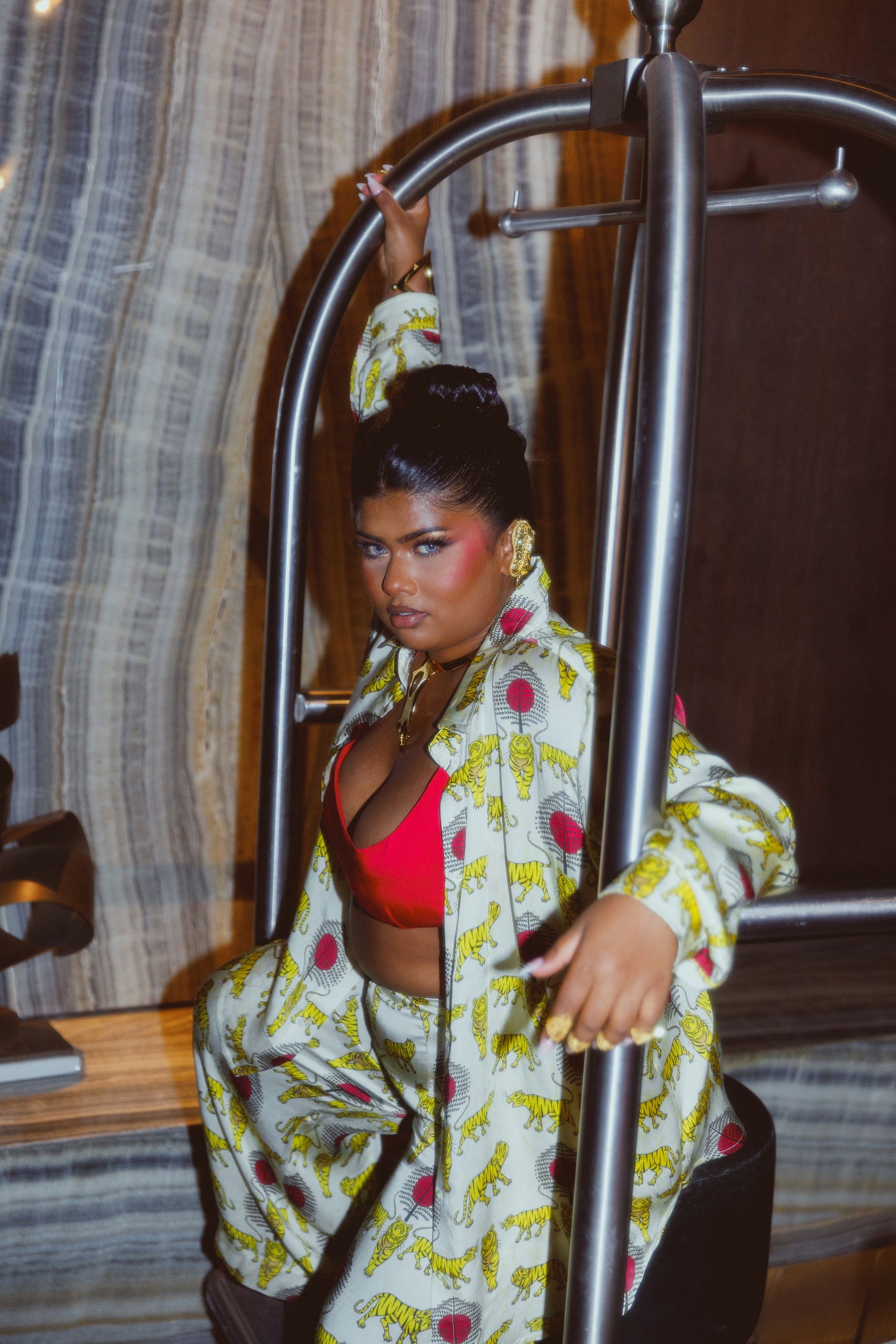 ROYAL TIGER TWO-PIECE SET