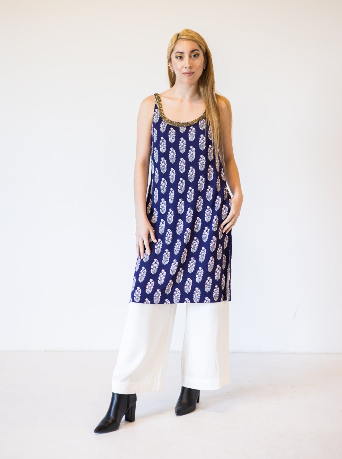 Phool Talaab styled with Haseen Pants
